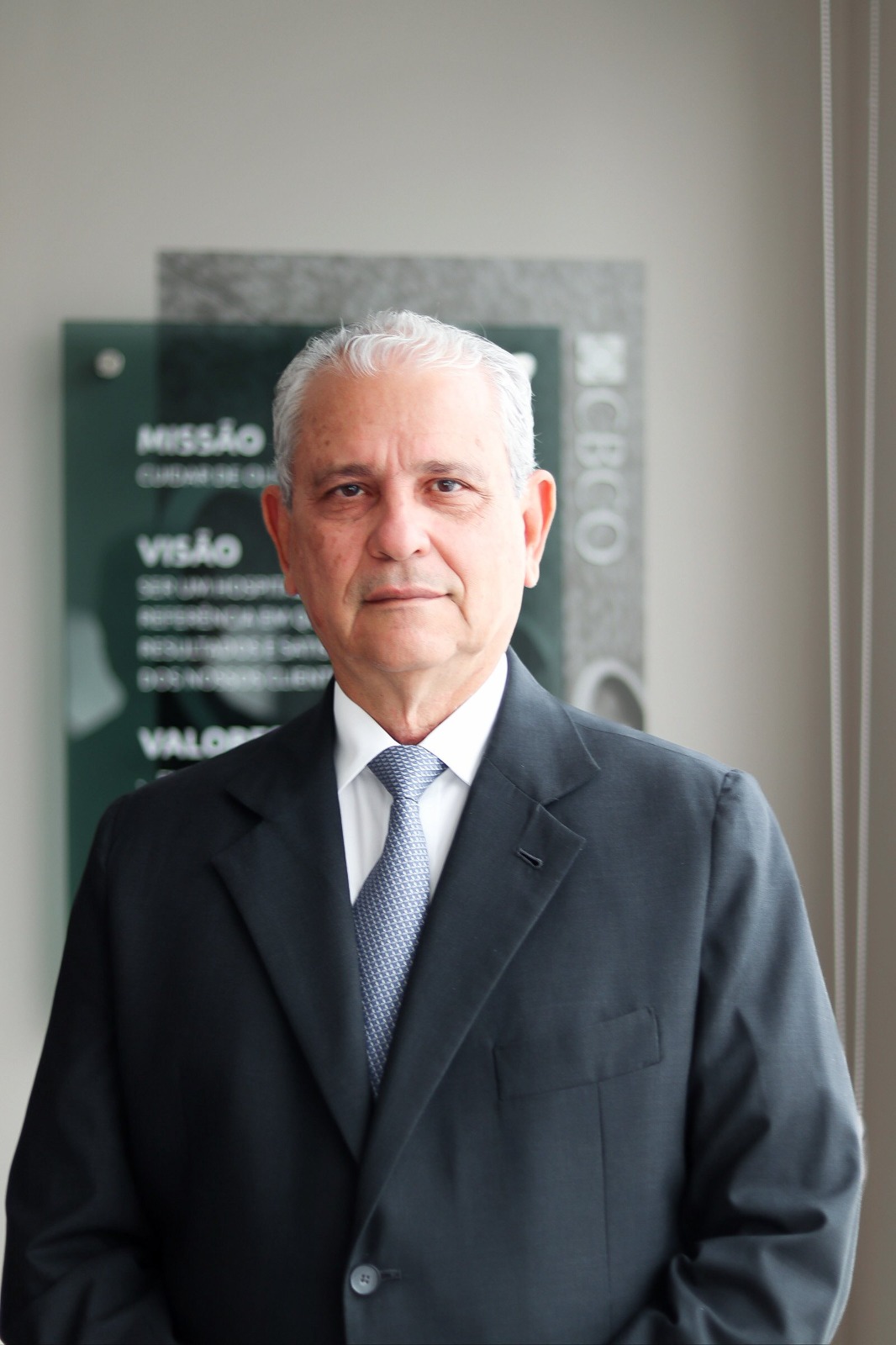 Dr. Marcos Ávila